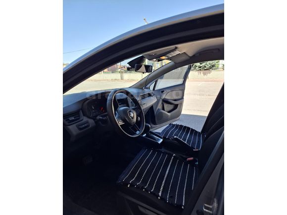 Sahibinden Renault Clio 1.0 TCe Joy 2022 Model