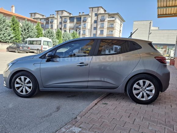 Sahibinden Renault Clio 1.0 TCe Joy 2022 Model