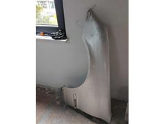 Mercedes c kasa w203 sol ön çamurluk gri hafif hasarlı çıkma orj