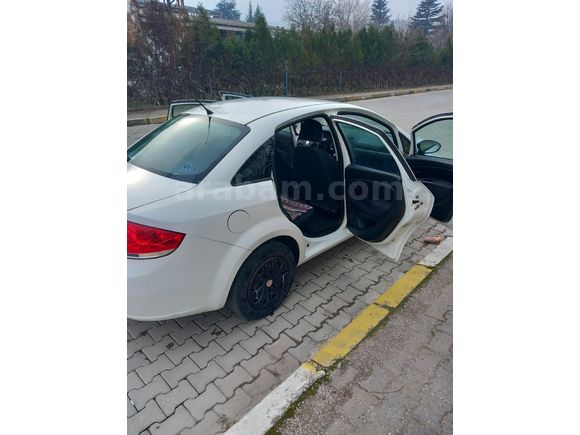 Sahibinden Fiat Linea 1.4 Fire Active Plus 2014 Model  149.000 km Beyaz