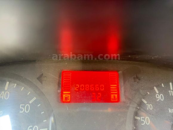TEMİZ SORUNSUZ AİLE ARACI 1.5 DCİ YAKIT CİMRİSİ