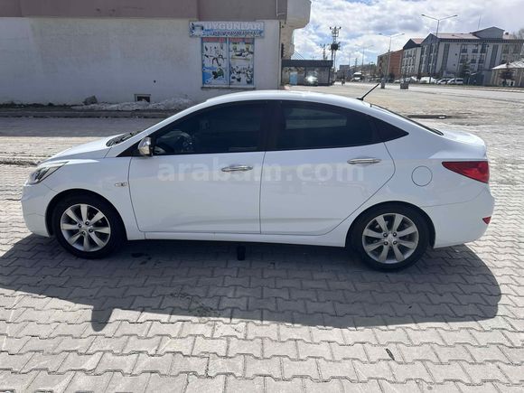 Sahibinden Hyundai Accent Blue 1.4 D-CVVT Mode Plus 2016 Model 