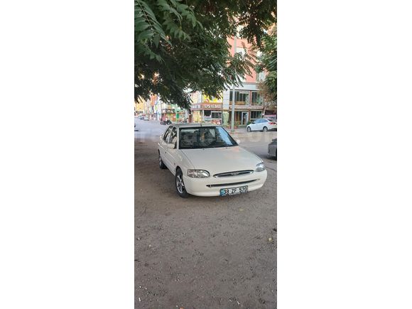 Sahibinden Ford Escort 1.6 CLX 1997 Model