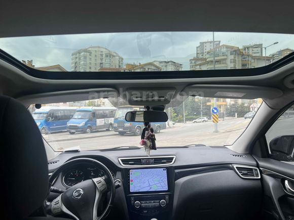 Sahibinden Nissan Qashqai 1.6 dCi Tekna Sky Pack 2014 Model  107.000 km Siyah