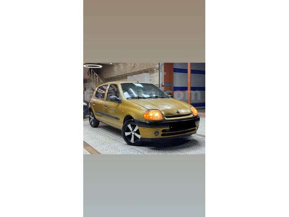Sahibinden Renault Clio 1.4 RTA 1999 Model