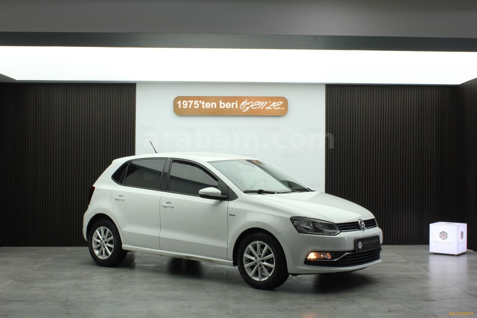 Galeriden Volkswagen Polo 1.2 TSi Lounge 2015 Model Denizli 160.000 km Beyaz 4