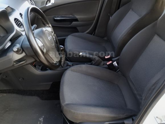  Opel Corsa 1.3 CDTI Essentia 2013 Model 05427606949