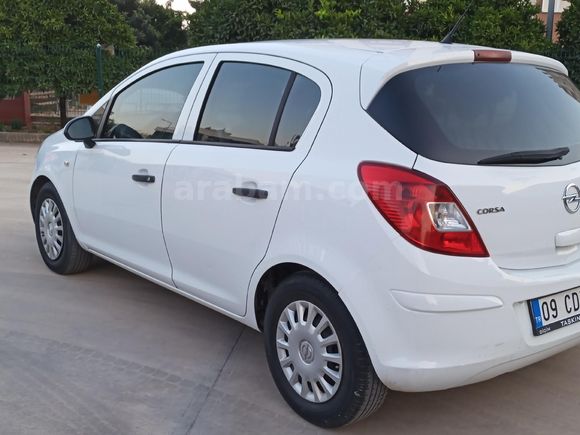  Opel Corsa 1.3 CDTI Essentia 2013 Model 05427606949