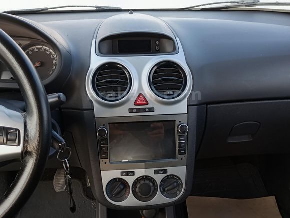  Opel Corsa 1.3 CDTI Essentia 2013 Model 05427606949
