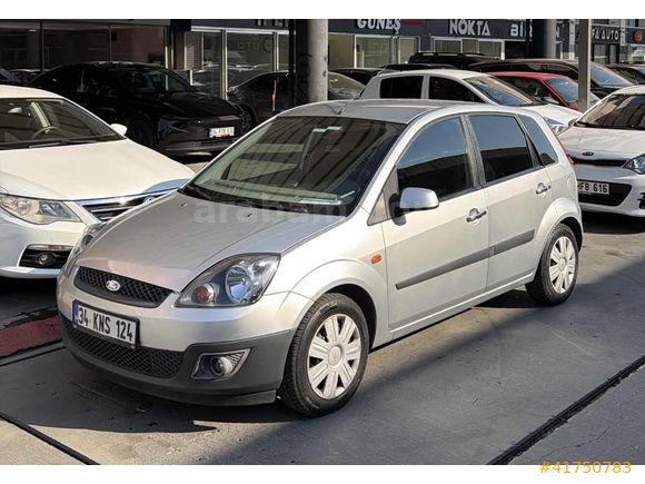 FORD FİESTA MAKYAJLI KASA 150.000KM TRAMERSİZ~TAKSİT SEÇENEKLİ~