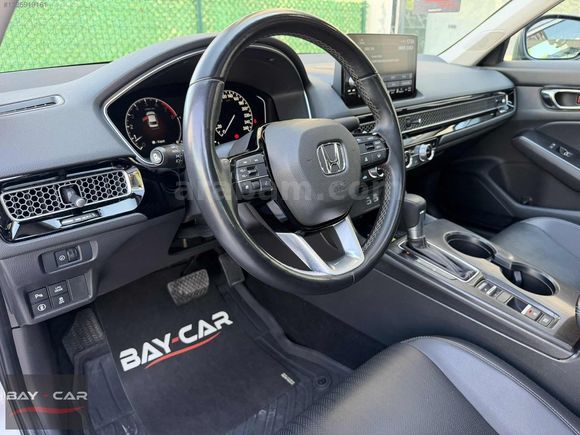BAY-CAR'dan 2024 CIVIC 1.5 VTEC EXECUTİVE PLUS+BOYASIZ+27.000KM