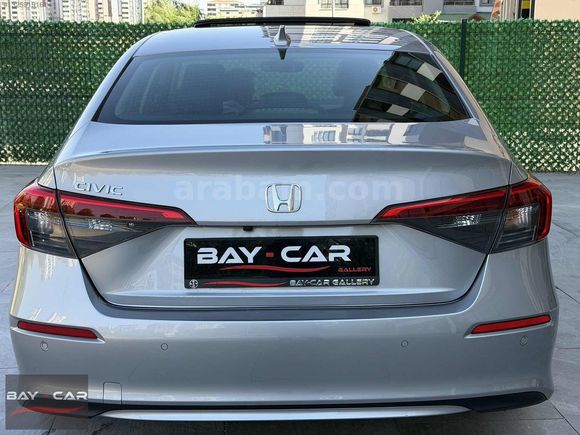 BAY-CAR'dan 2024 CIVIC 1.5 VTEC EXECUTİVE PLUS+BOYASIZ+27.000KM