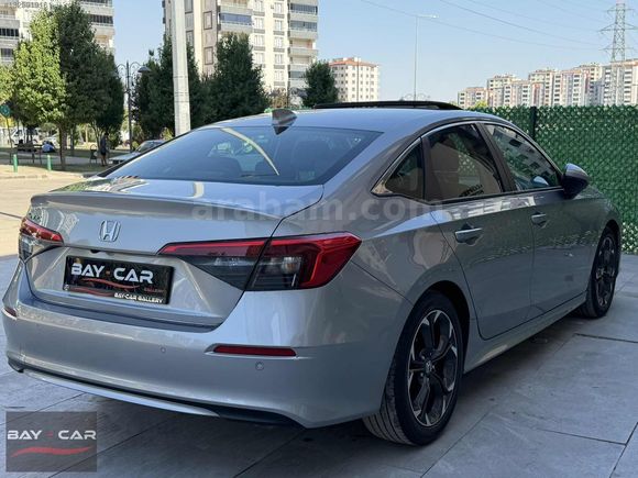 BAY-CAR'dan 2024 CIVIC 1.5 VTEC EXECUTİVE PLUS+BOYASIZ+27.000KM