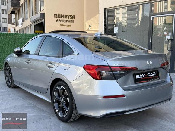 BAY-CAR'dan 2024 CIVIC 1.5 VTEC EXECUTİVE PLUS+BOYASIZ+27.000KM