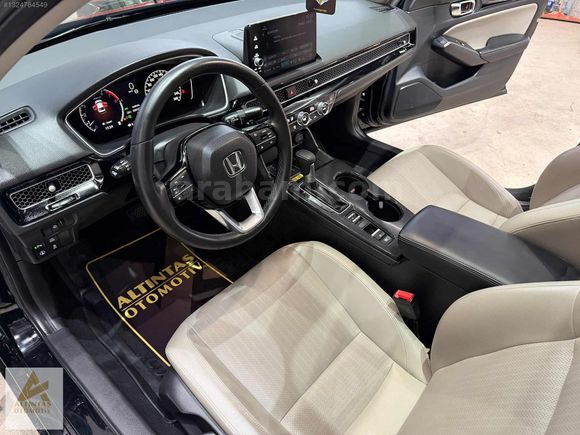 ALTINTAŞ'TAN 2024 CİVİC 1.5 VTEC ECO EXECUTİVE PLUS 28.000 KM
