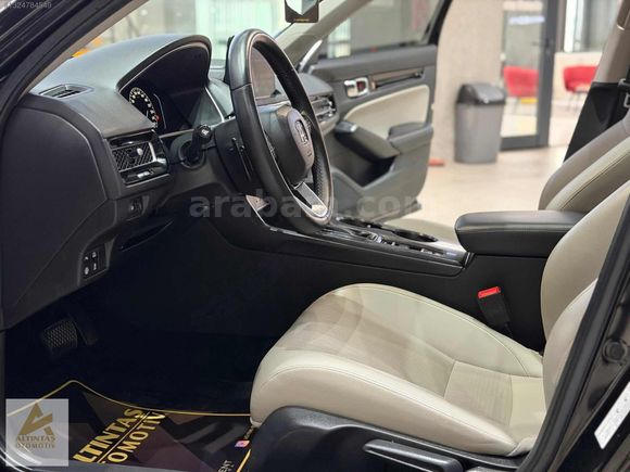 ALTINTAŞ'TAN 2024 CİVİC 1.5 VTEC ECO EXECUTİVE PLUS 28.000 KM