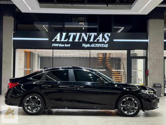ALTINTAŞ'TAN 2024 CİVİC 1.5 VTEC ECO EXECUTİVE PLUS 28.000 KM