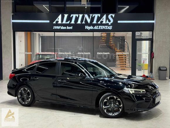 ALTINTAŞ'TAN 2024 CİVİC 1.5 VTEC ECO EXECUTİVE PLUS 28.000 KM