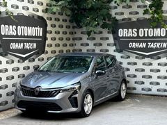 ORAS'DAN 2023 MODEL RENAULT CLİO EVOLUTİON 1.0 TCE X TRONİC