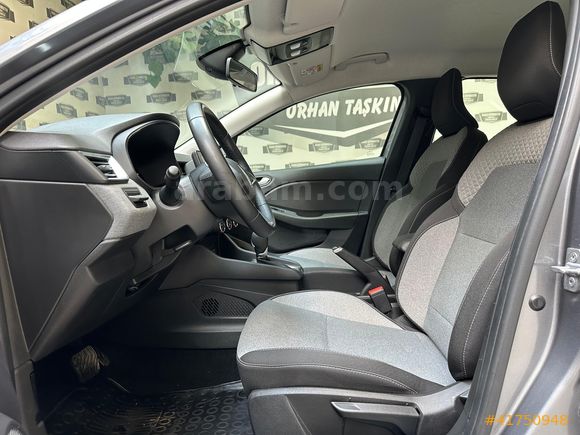 ORAS'DAN 2023 MODEL RENAULT CLİO EVOLUTİON 1.0 TCE X TRONİC
