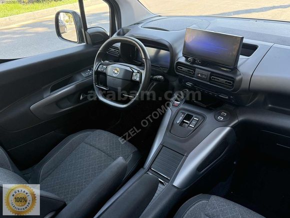 EZEL'den 2025 ÇIKIŞLI YENİ KASA OPEL COMBO CAM TAVAN FUL PAKET