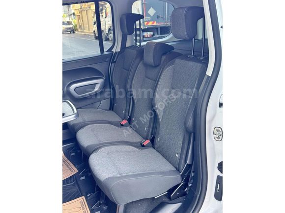 ART MOTORS 'DAN OPEL COMBO ULTİMATE CAM TAVANLI HATASIZ BOYASIZ