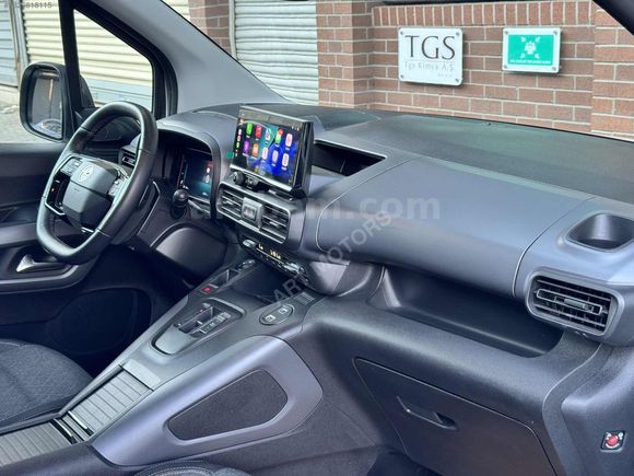 ART MOTORS 'DAN OPEL COMBO ULTİMATE CAM TAVANLI HATASIZ BOYASIZ