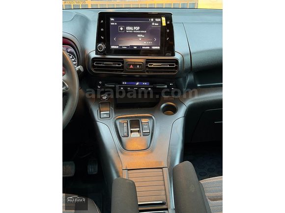 2024 OPEL COMBO 1.5-ULTİMATE-OTOMATK-CAMTAVAN-HATASIZ-44.000KM