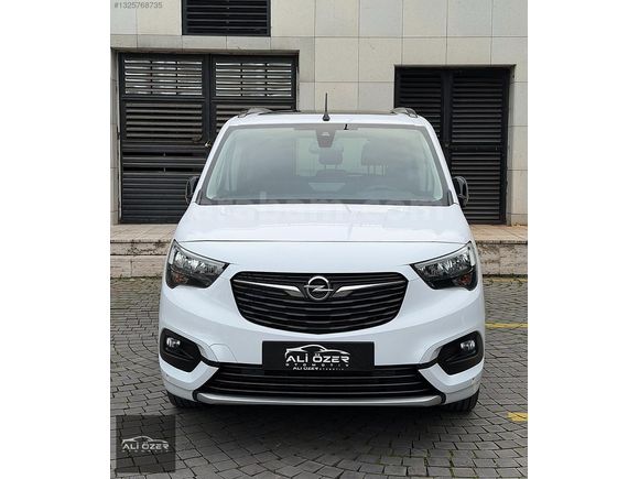 2024 OPEL COMBO 1.5-ULTİMATE-OTOMATK-CAMTAVAN-HATASIZ-44.000KM