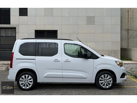 2024 OPEL COMBO 1.5-ULTİMATE-OTOMATK-CAMTAVAN-HATASIZ-44.000KM