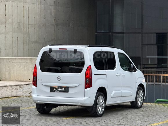2024 OPEL COMBO 1.5-ULTİMATE-OTOMATK-CAMTAVAN-HATASIZ-44.000KM
