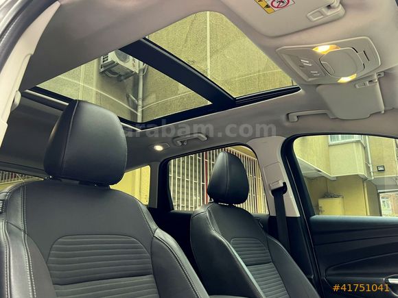 ORAS'DAN 2017 MODEL FORD KUGA TİTANİUM CAM TAVAN MASRAFSIZZ