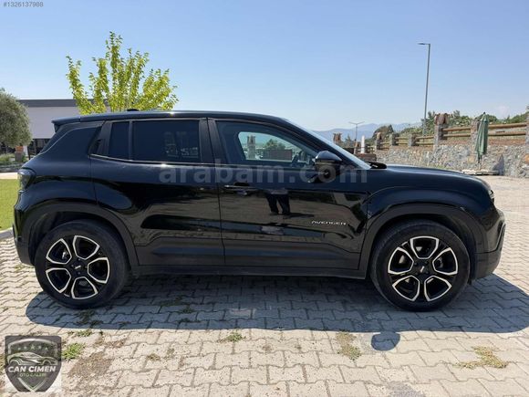 Çimen'den Cam tavan Servis bakımlı Jeep