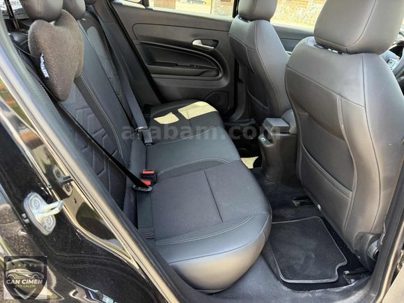 Çimen'den Cam tavan Servis bakımlı Jeep