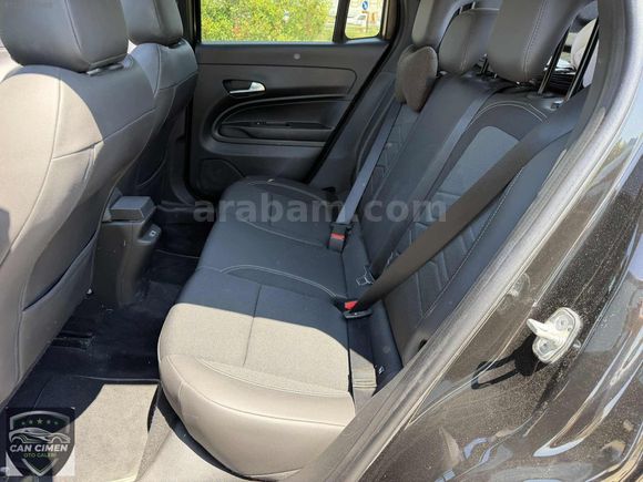 Çimen'den Cam tavan Servis bakımlı Jeep