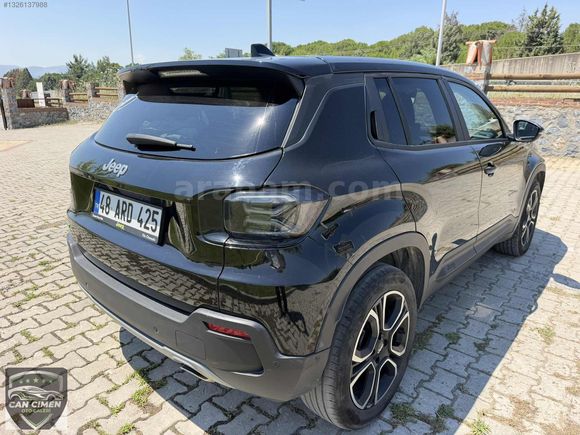 Çimen'den Cam tavan Servis bakımlı Jeep