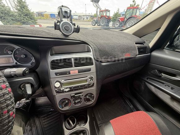 Galeriden Fiat Linea 1.3 Multijet Active Plus 2010 Model Kars