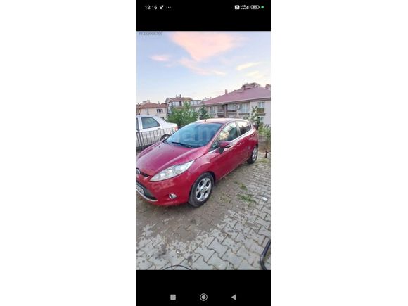 Sahibinden Ford Fiesta 1.4 TDCi Titanium X 2010 Model  280.000 km Bordo