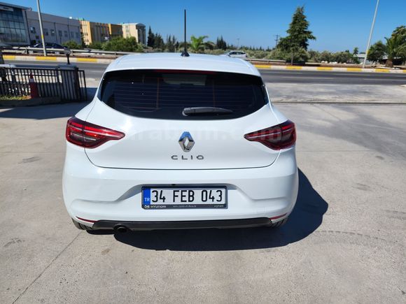 Sahibinden Renault Clio 1.0 SCe Joy 2022 Model 