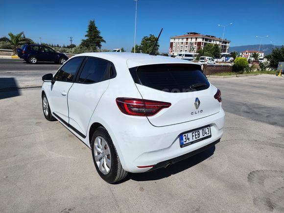 Sahibinden Renault Clio 1.0 SCe Joy 2022 Model 