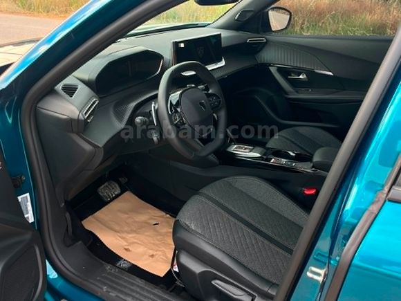 2025 PEUGEOT 2008..HATASIZ BOYASIZ..16 BİNDE...