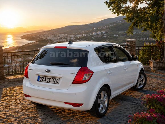 Sahibinden Düşük Km'li Kia Ceed 1.6 CRDi Motion 2011 Model