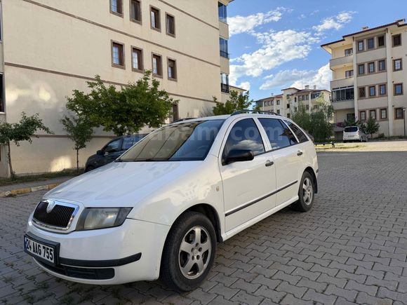 Sahibinden Skoda Fabia 1.4 Special 2004 Model 