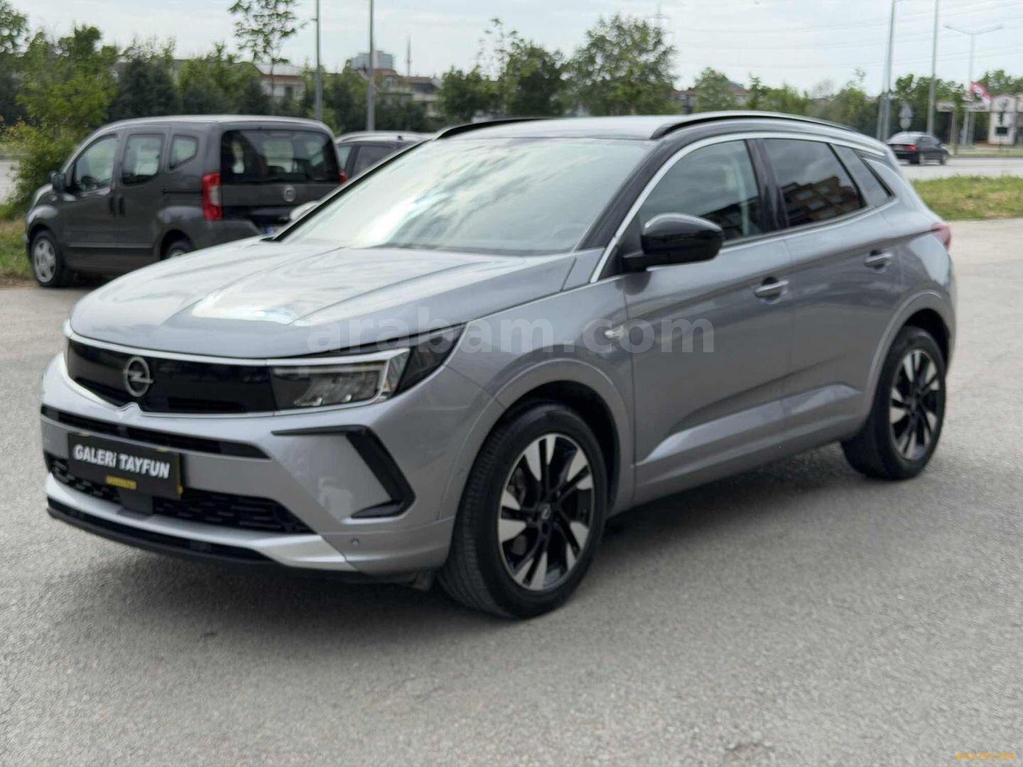 Galeriden Opel Grandland 1.5 D Elegance 2023 Model Bursa 65.000 km Gri 3