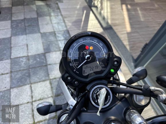 HALF MOTO 2023 TRİUMPH SPEED TWİN 900