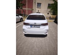 Sahibinden Toyota Corolla 1.5 Dream 2024 Model  19.600 km Beyaz