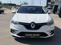 GALERİ TAYFUN 2023 MEGAN TOUCH 1.3 TCE EDC 40.000 KM