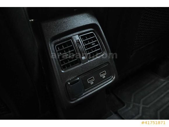 CMY MOTORS - 2023 RENAULT CAPTUR 1.3 TCE ICON