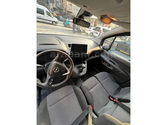 Sahibinden Opel Combo 1.5 CDTI Elegance 2024 Model 