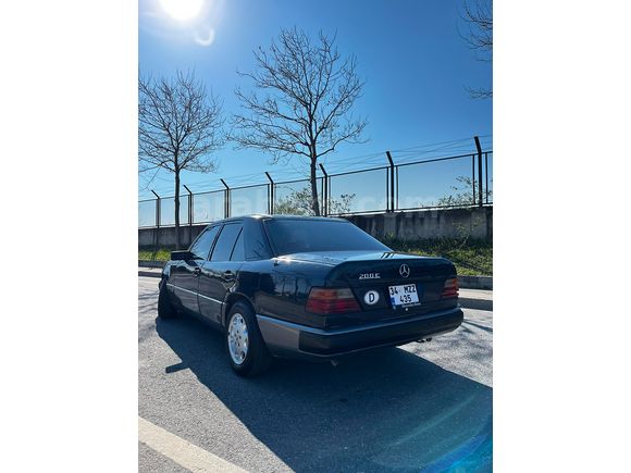 Sahibinden Mercedes - Benz E 200 1988 Model 